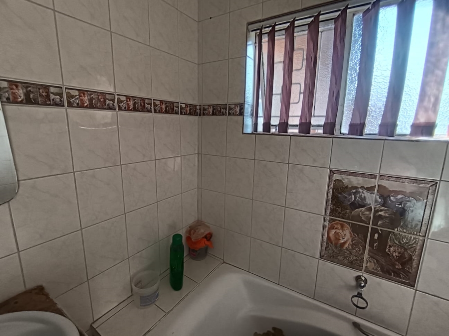 3 Bedroom Property for Sale in Riviera Northern Cape